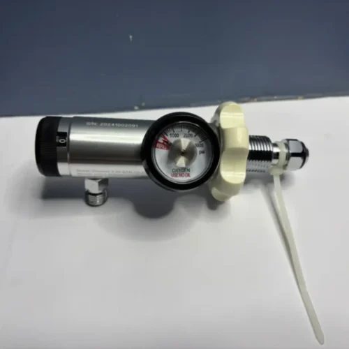 Oxykit Bullnose Oxygen Regulator Al-Can Brass 0-15 LPM with Adapter Rental - Image 5